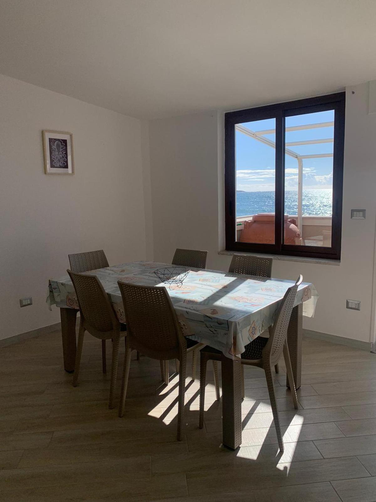 Marger Apartments Санта-Мария-ди-Кастеллабате Экстерьер фото